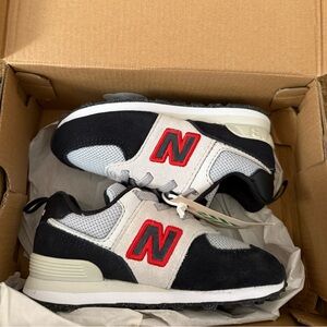 Brand new in box, new balance 574 bungee lace toddler